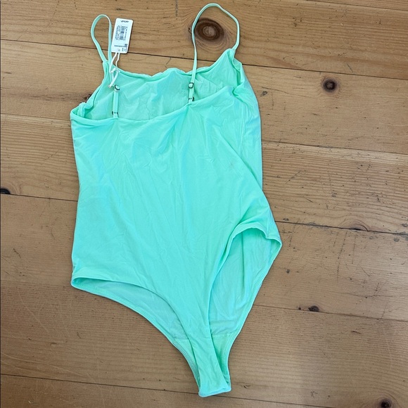 Light Mint Green Arrie One Piece smoothez tank. Size M - Picture 4 of 10